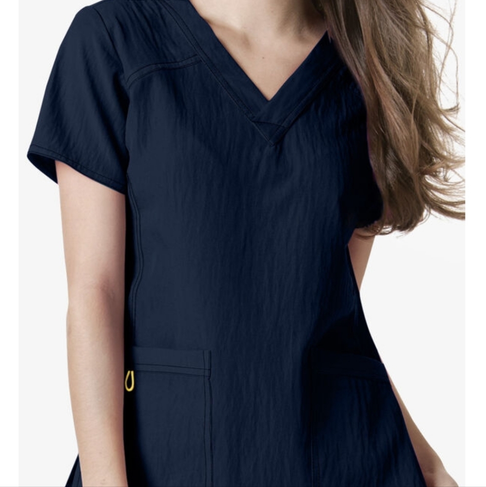 Wonder wink scrub top